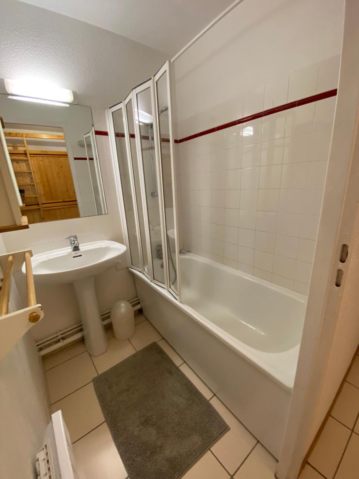 Apartment 1 Bedroom Appt With Mountain Views